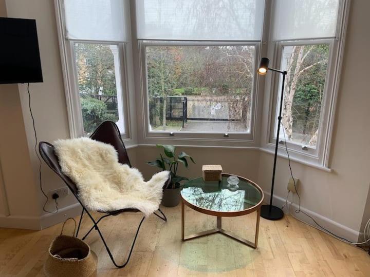 Lovely Spacious 1-Bedroom Flat In Tufnell Park Close To Central Londyn Zewnętrze zdjęcie
